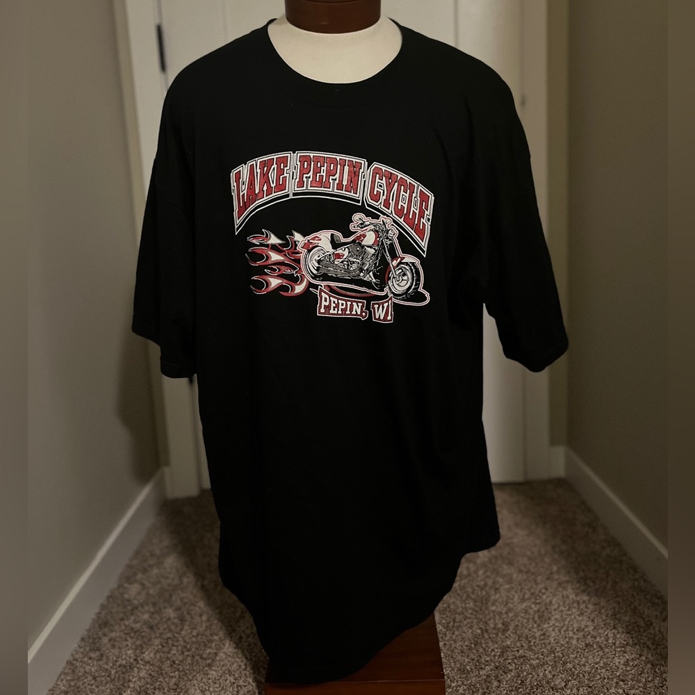 LAKE PEPIN CYCLE SHIRT.